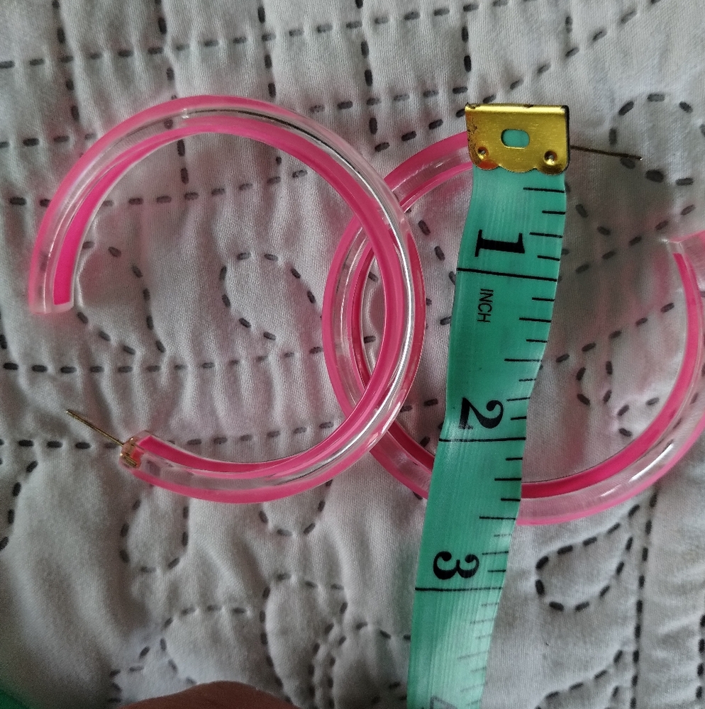 Alison Lou Lucite Jelly Pink Hoop Earrings Medium - Picture 2 of 10